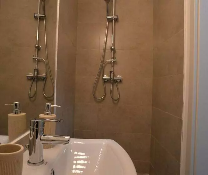 Heights Accommodation City Center