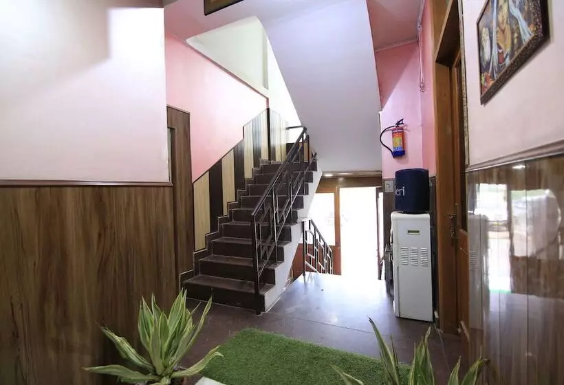 Hotelli Greno House