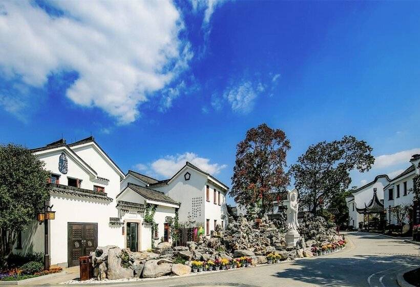 Отель Maison New Century Nanxun Huzhou