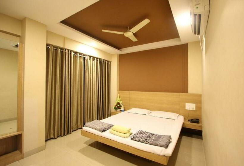 Отель Yashada Vishramdham