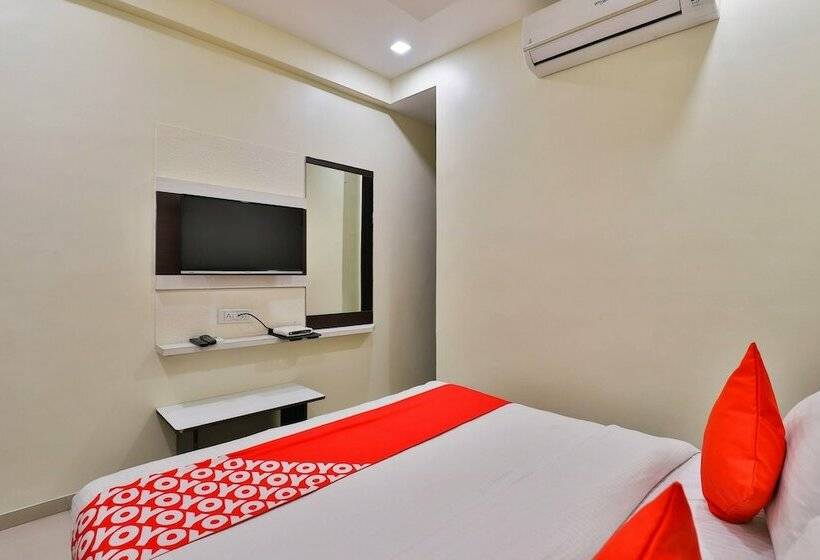 Oyo 11985 Hotel Kushboo