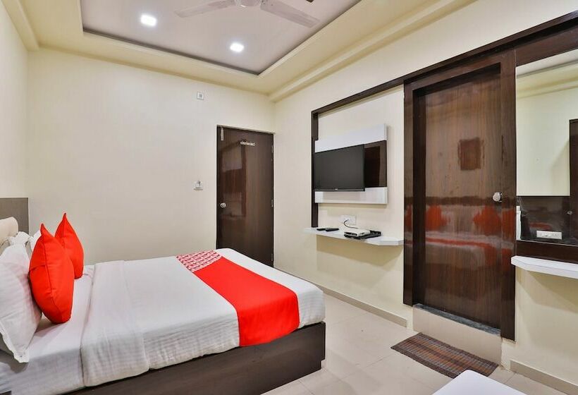 Oyo 11985 Hotel Kushboo