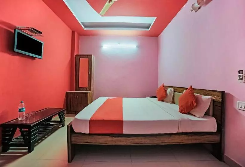 Oyo 18425 Hotel Blue Mountain