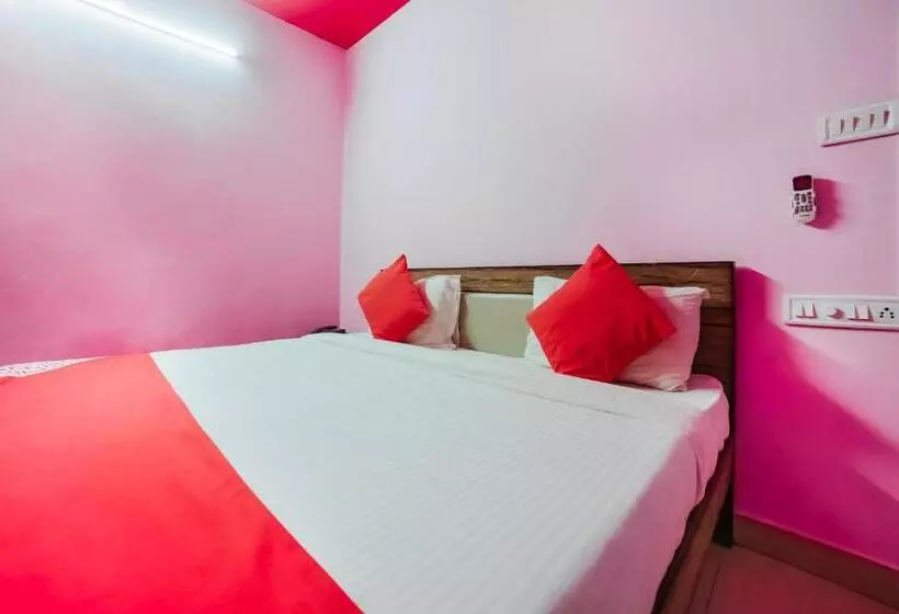 Oyo 18425 Hotel Blue Mountain