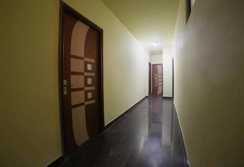 Oyo 18425 Hotel Blue Mountain