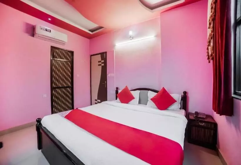 Oyo 18425 Hotel Blue Mountain