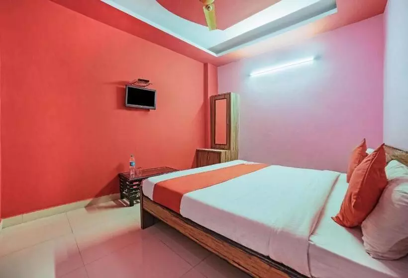 Oyo 18425 Hotel Blue Mountain