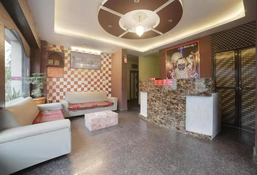 Oyo 18425 Hotel Blue Mountain