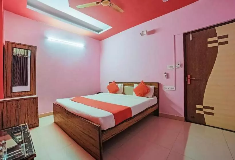Oyo 18425 Hotel Blue Mountain