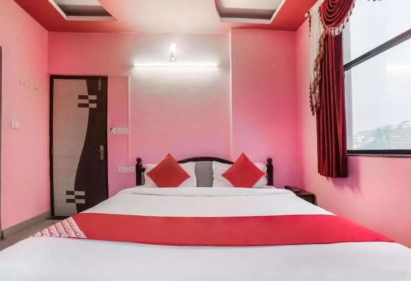 Oyo 18425 Hotel Blue Mountain