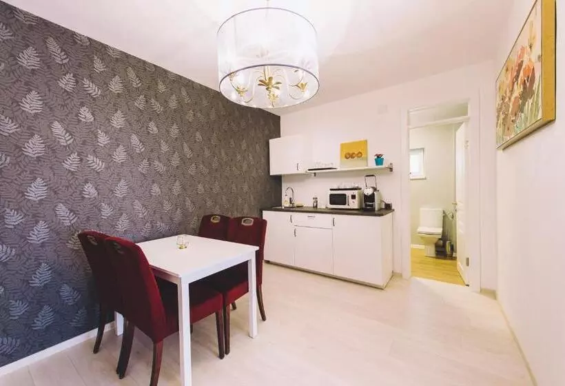 ペンション Derby Ah