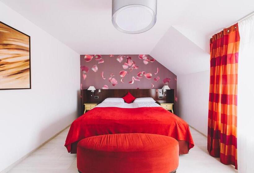 پانسیون Derby Ah