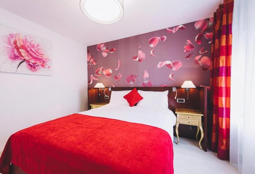 پانسیون Derby Ah