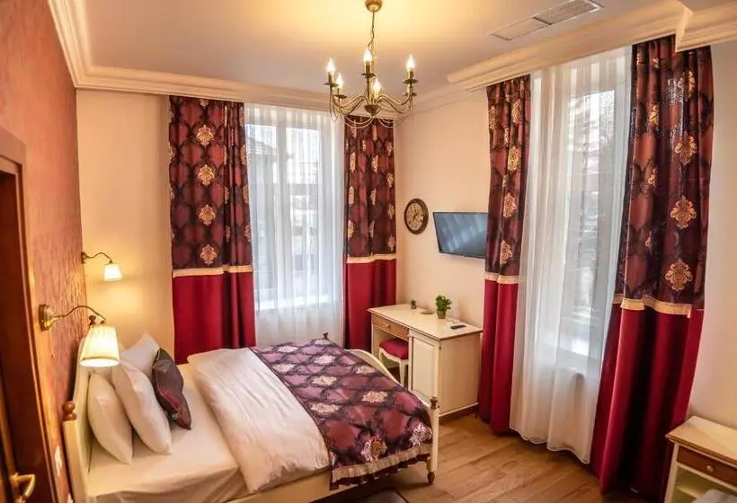 ベッドアンドブレックファースト Ana Boutique