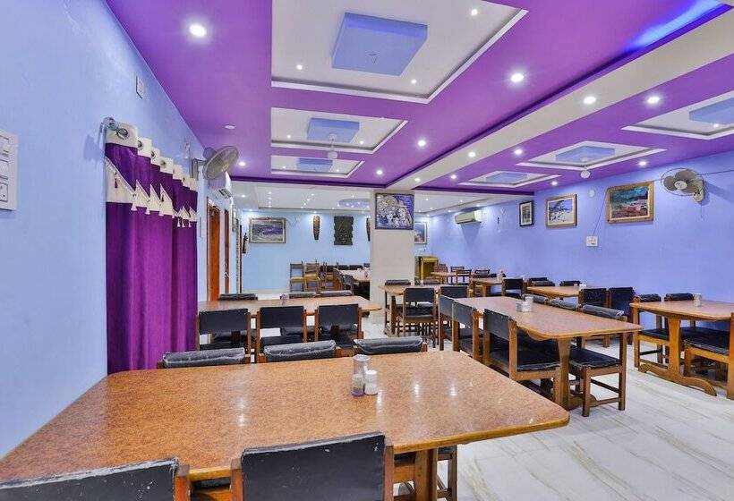 Hotel Collection O Triveni