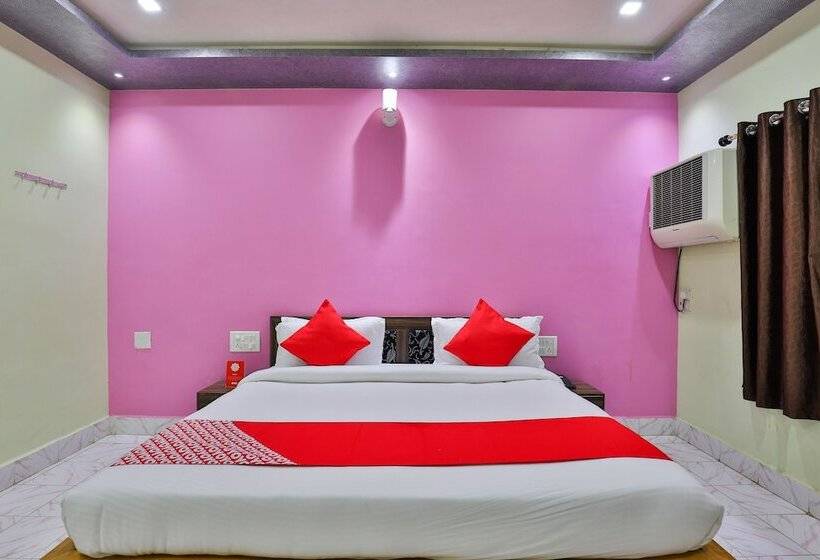 Hotel Collection O Triveni