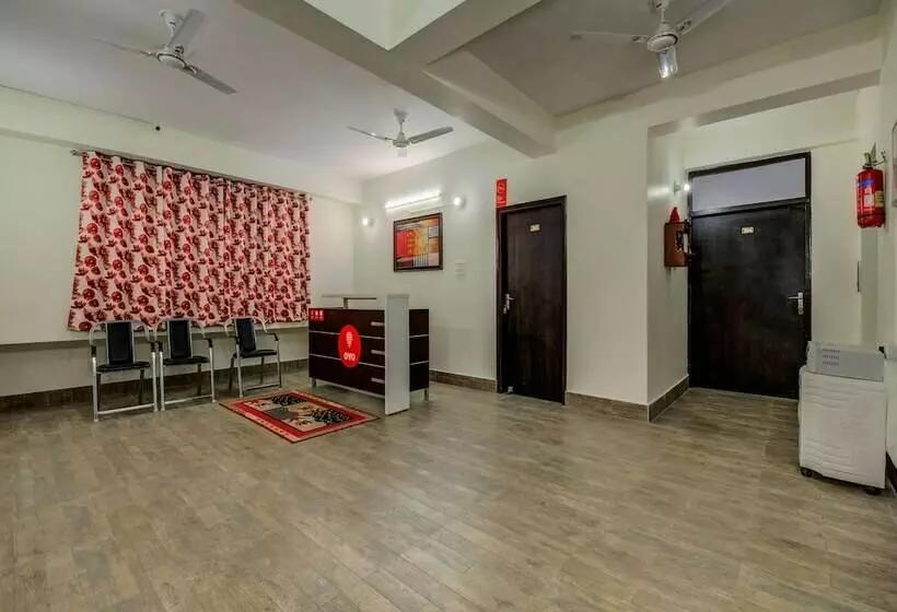 هتل Oyo 10945 Sai Guest House