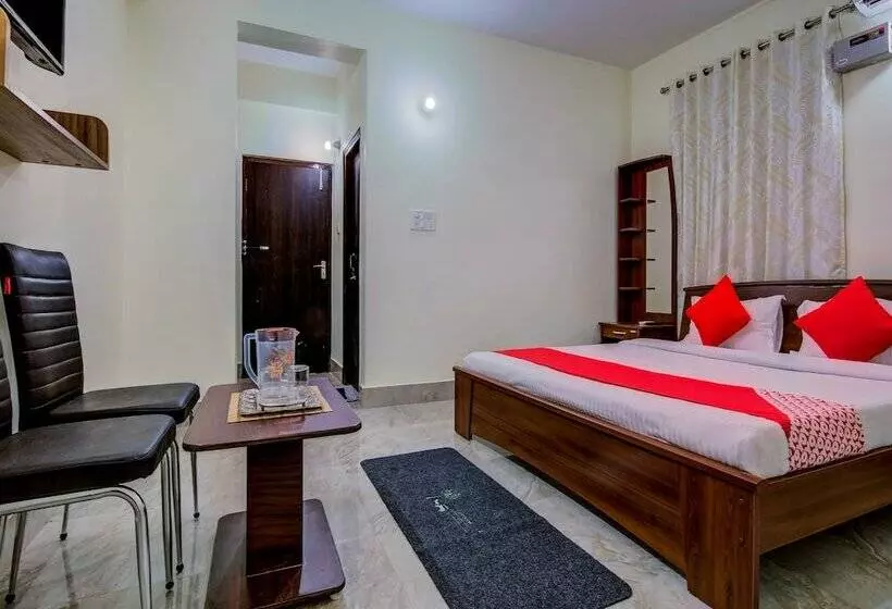 هتل Oyo 10945 Sai Guest House