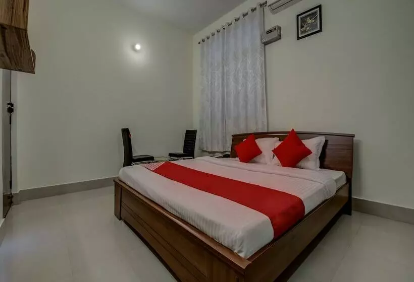 هتل Oyo 10945 Sai Guest House