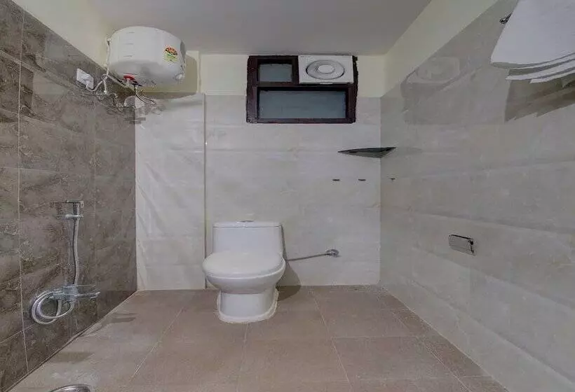 هتل Oyo 10945 Sai Guest House