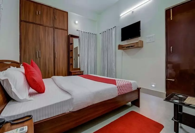 هتل Oyo 10945 Sai Guest House