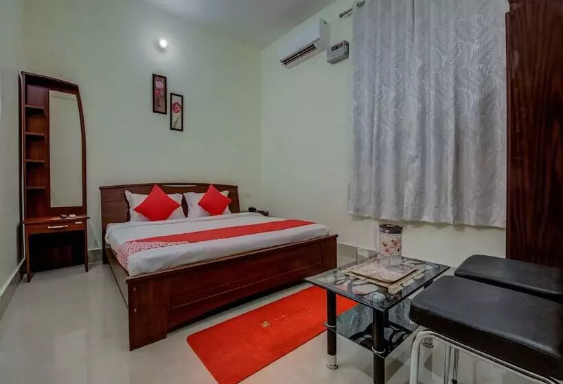 هتل Oyo 10945 Sai Guest House