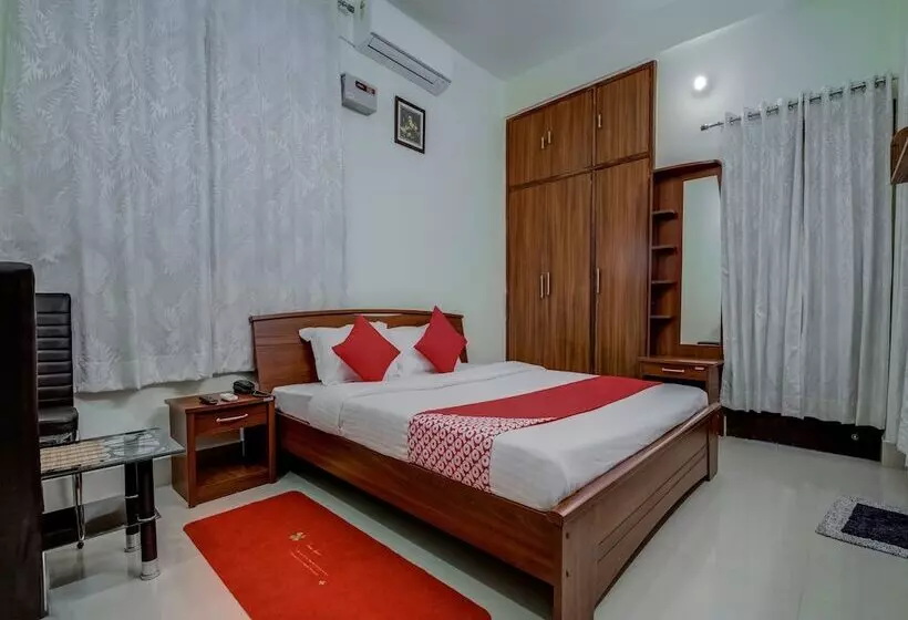 هتل Oyo 10945 Sai Guest House