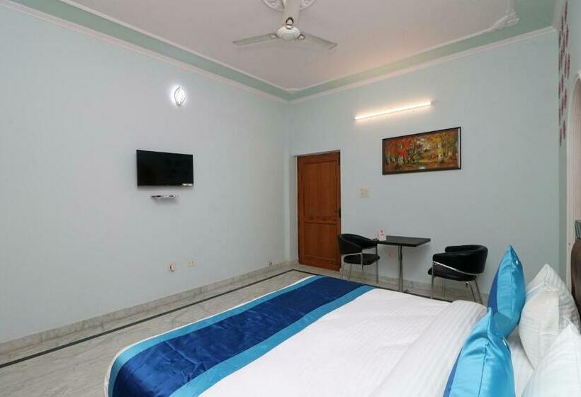 Hotell Oyo 17166 Ann S Cottage