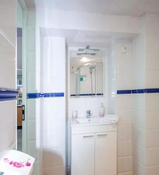 Majatalo Apartment Vacarisses Torreblanca Estación, Piscina Privada