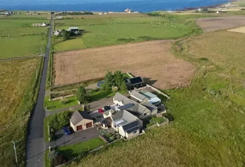 تختخواب و صبحانه Burnside Cottage