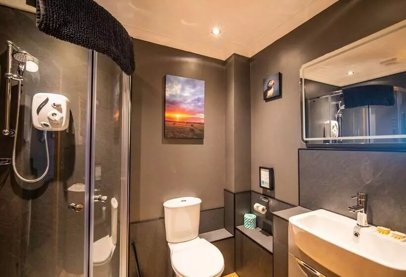 تختخواب و صبحانه Burnside Cottage