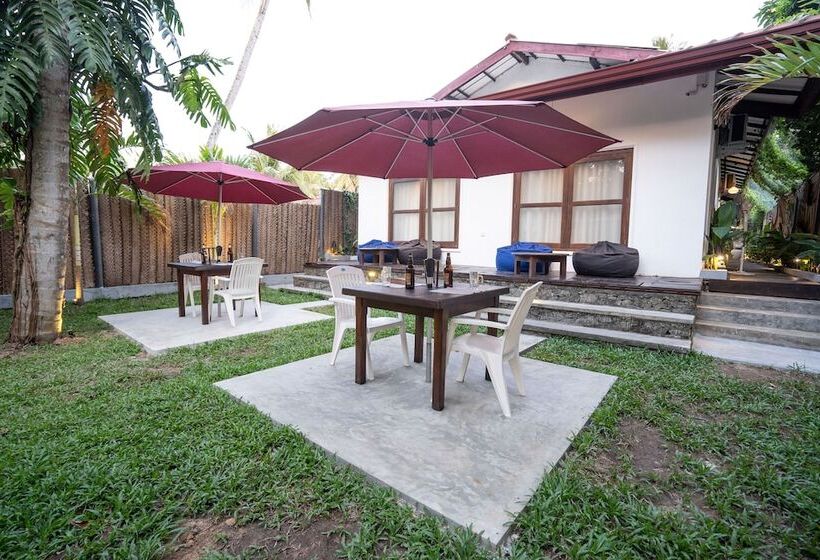 تختخواب و صبحانه Luaya Beach