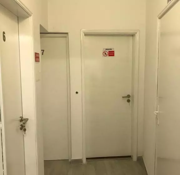 ベッドアンドブレックファースト Nn Guest House