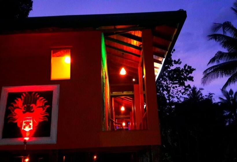 Hotel Luck Uyana Cabana Pinnawala