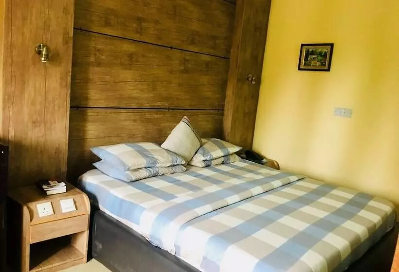 Mignonette Hotel & Suites