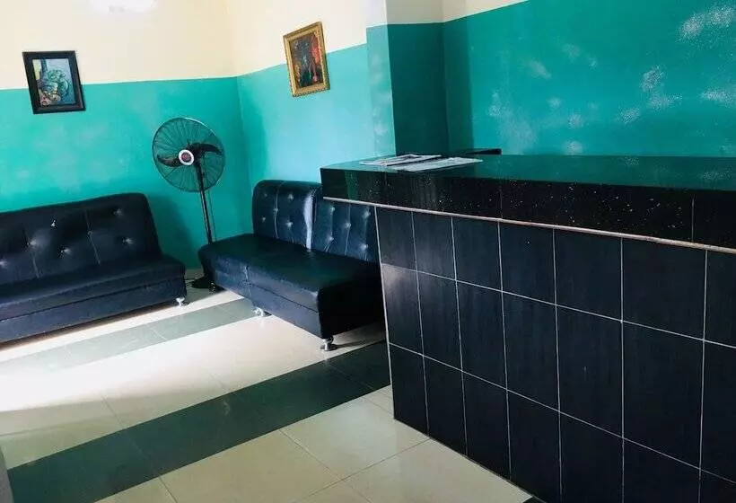 Mignonette Hotel & Suites