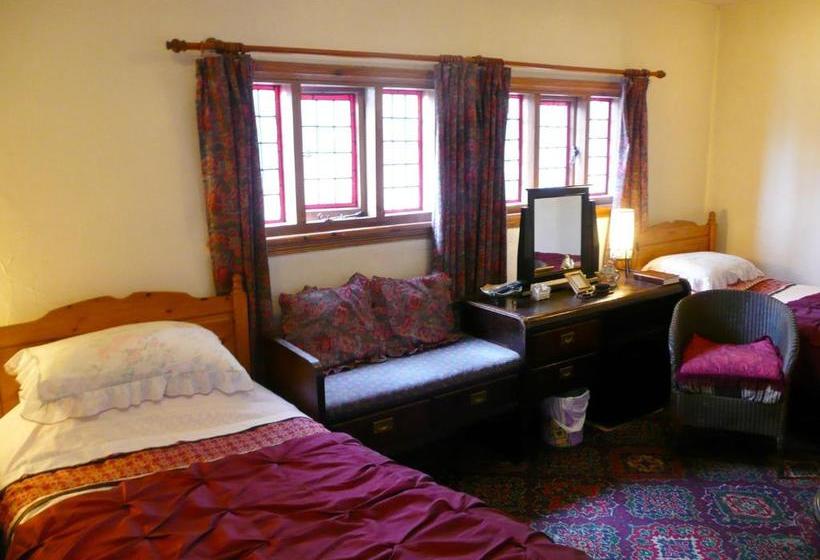 بنسيون Hawthorn House