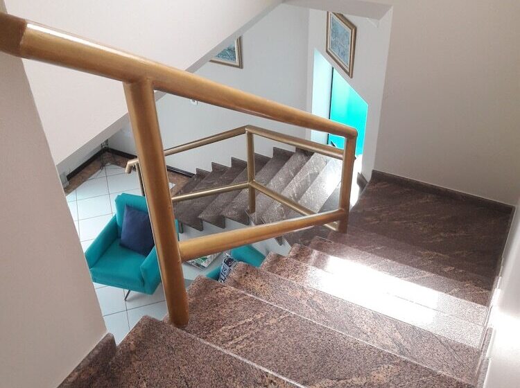 Blue House Hostel Peruíbe