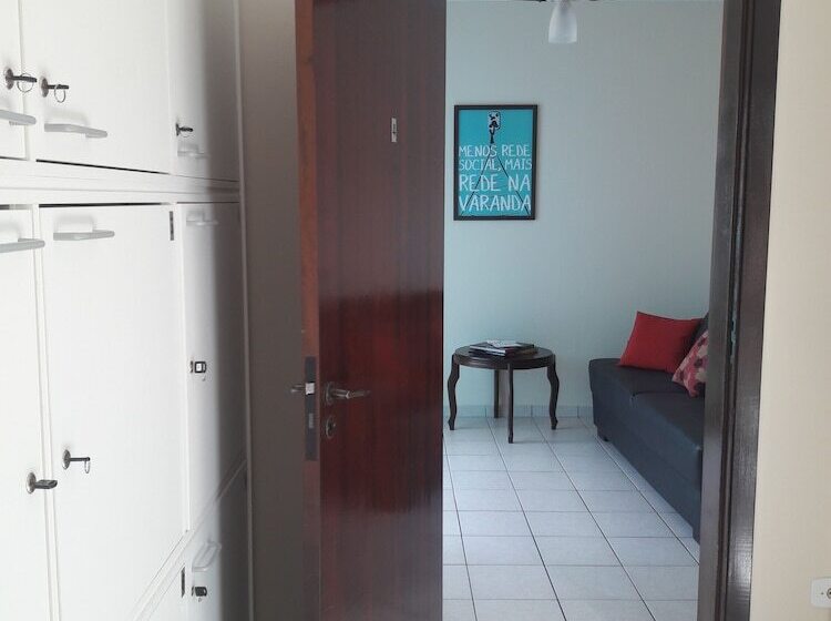 Blue House Hostel Peruíbe