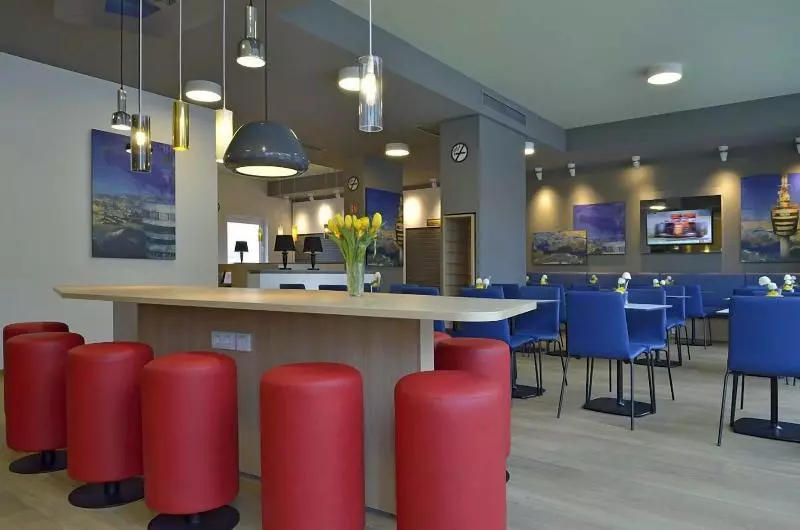 B&b Hotel Stuttgart Airport/messe