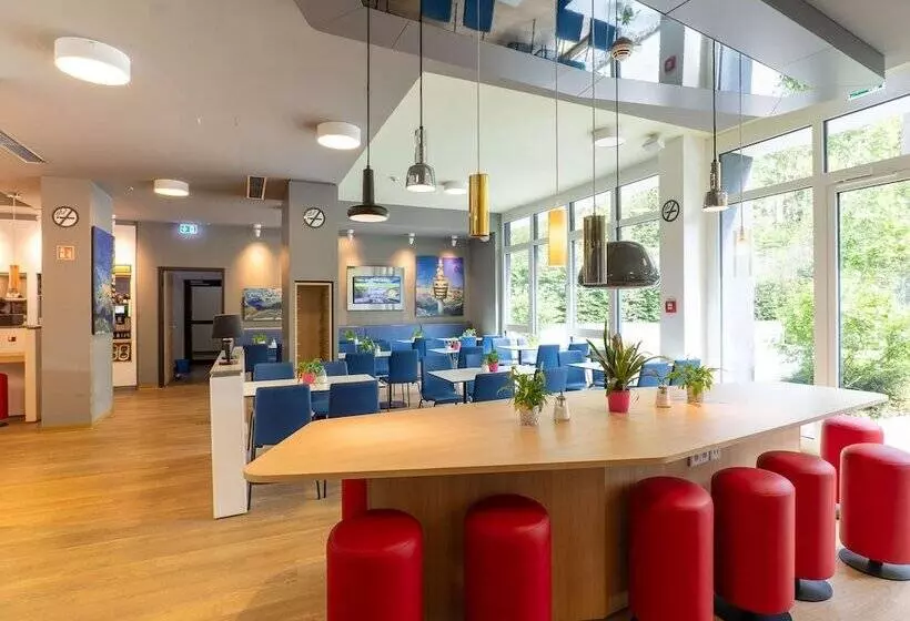 B&b Hotel Stuttgart Airport/messe