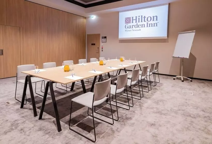 ホテル Hilton Garden Inn Wiener Neustadt