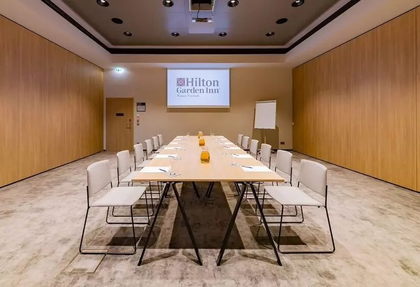 ホテル Hilton Garden Inn Wiener Neustadt