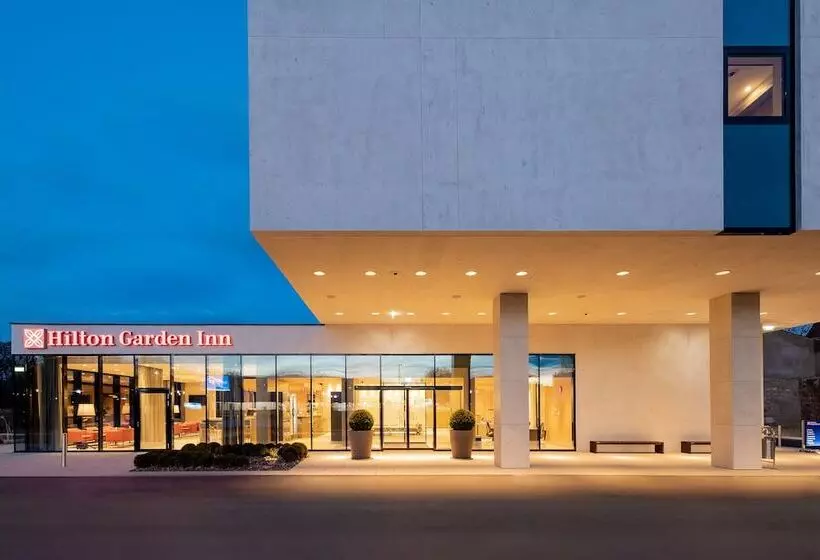 ホテル Hilton Garden Inn Wiener Neustadt