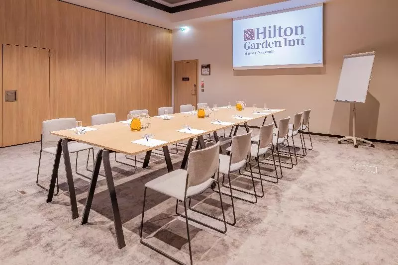 ホテル Hilton Garden Inn Wiener Neustadt
