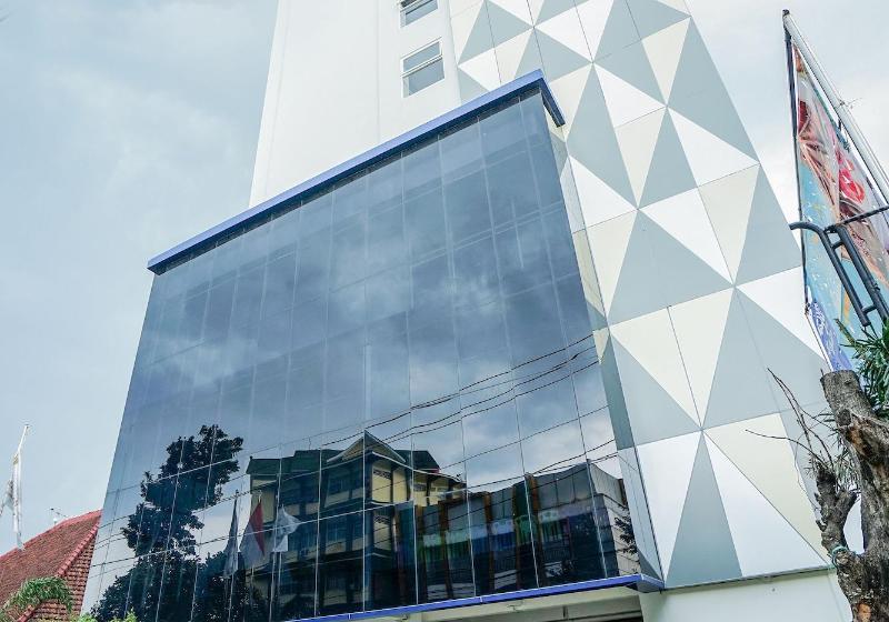 Radja Art And Boutique Hotel Simpang Lima