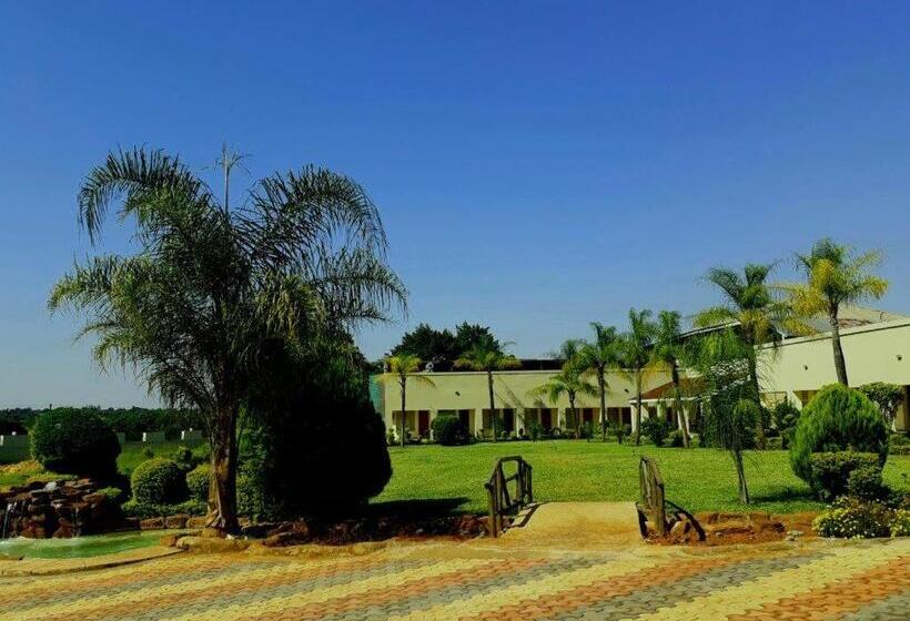 Naledzi Hotel & Conference Centre