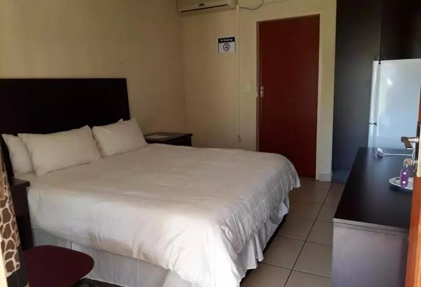 Naledzi Hotel & Conference Centre