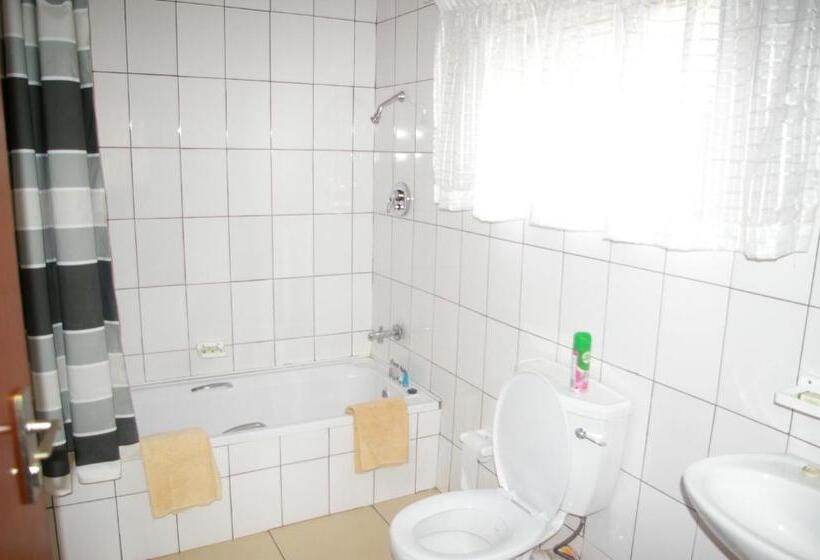 Naledzi Hotel & Conference Centre