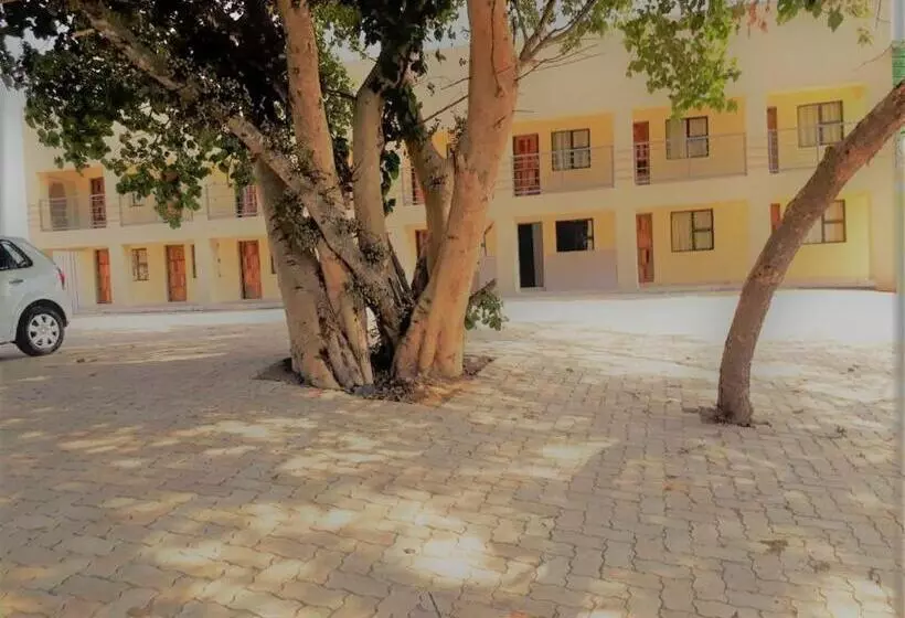 Naledzi Hotel & Conference Centre